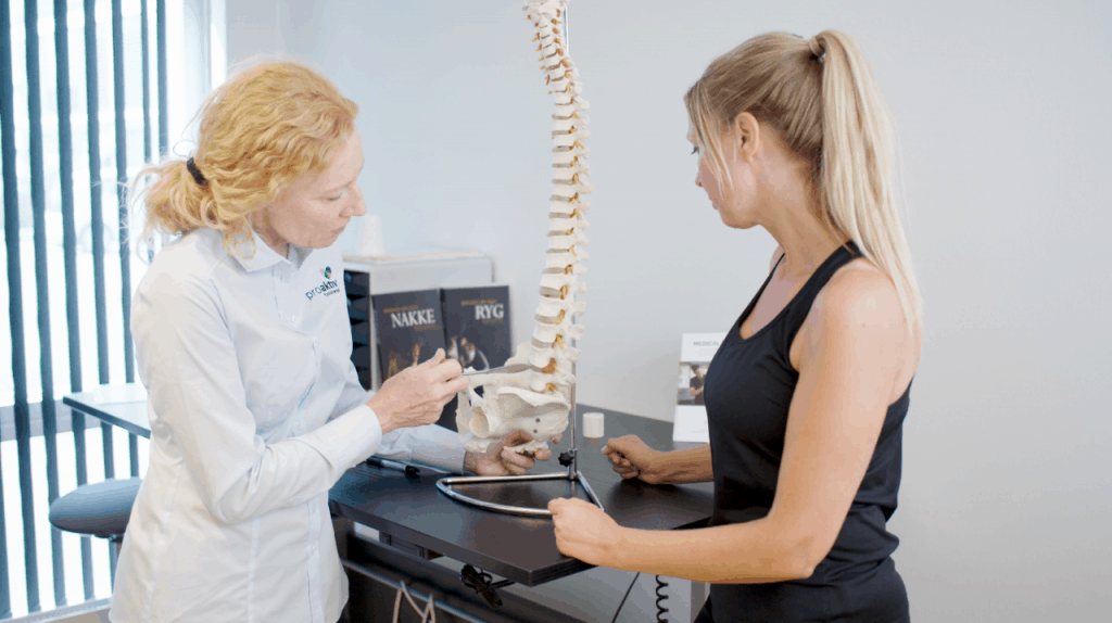 Aarhus Rygklinik behandler rygsmerter, nakkesmerter og diskusprolaps. Vi er specialister i rygbehandling